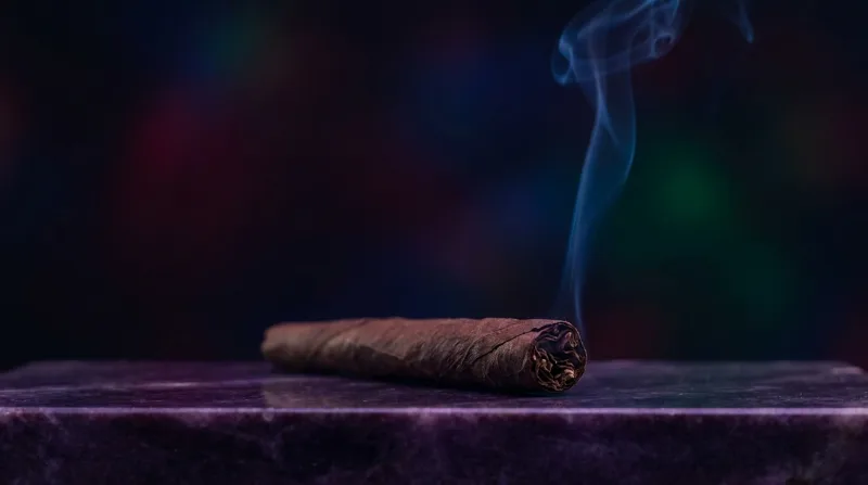 How to Roll a Backwoods Without It Falling Apart